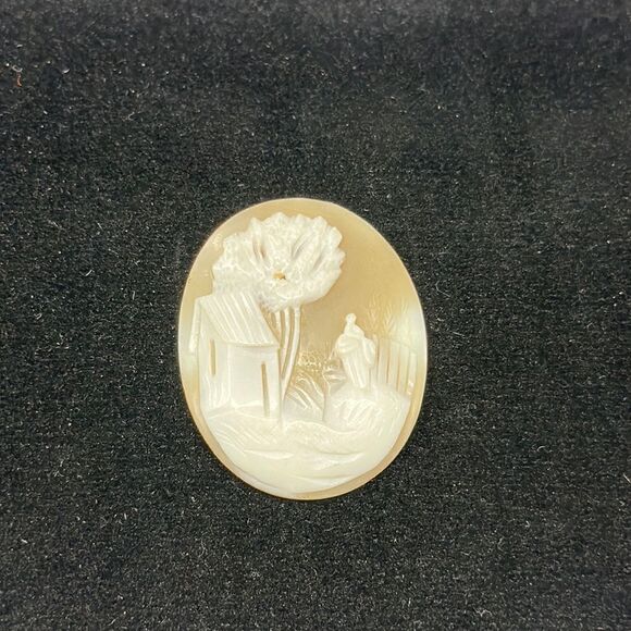 Vintage carved genuine cameo shell - Picture 1 of 3